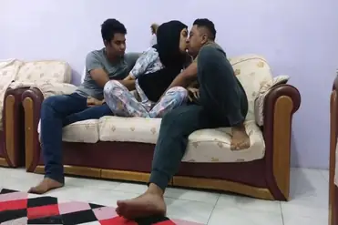 Tante Cantik Selingkuh Bersetubuh Dengan Brondong 2026